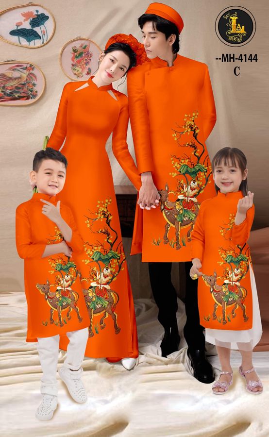 1676867452 vai ao dai nam mau moi%20(21)